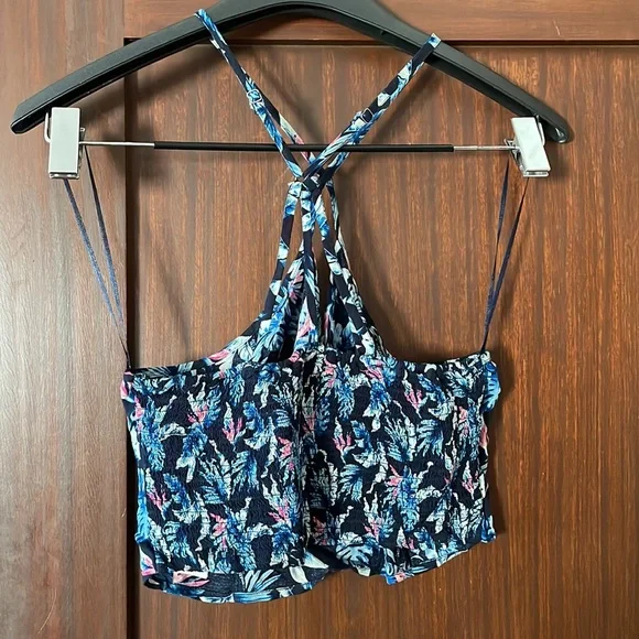 Hollister Floral Crop Top With Keyhole Front and Back—Smocked Very Stretchy - Picture 2 of 6